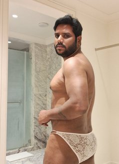 Manpreet Chopra - Male escort in Kolkata Photo 7 of 9