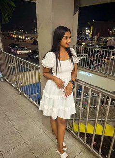 Anushka Escorts Service and Cell Girls S - ఎస్కార్ట్ in New Delhi Photo 1 of 2