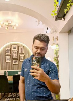 Shuvo - Male escort in Kolkata Photo 3 of 5