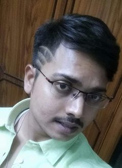 Joy - Male escort in Kolkata Photo 7 of 10