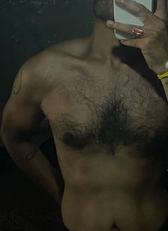 Akash Gupta - Male escort in Kolkata Photo 7 of 8