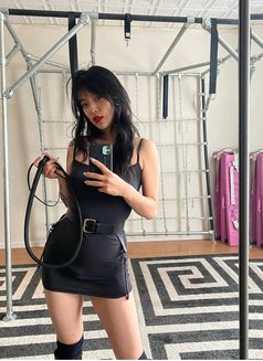 Mistress Cléo - ডোমিনেট্রিক্স in Hyderabad Photo 5 of 6