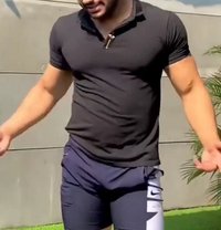 Vivank - Male adult performer in Mumbai