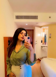 Riya Sharma - escort in Gurgaon Photo 2 of 3