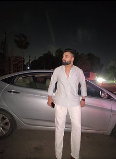 Abhi - Male எஸ்கார்ட் in Surat Photo 2 of 3