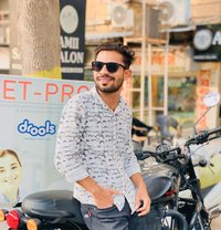 Dulerapinkesh - Male escort in Ahmedabad