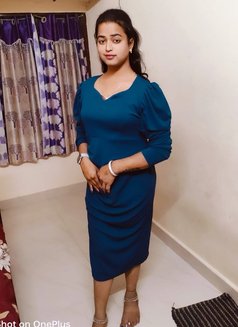 Raveena - Transsexual escort in Hyderabad Photo 3 of 4