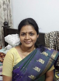 Tharni - escort in Chennai Photo 4 of 9