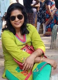 Tharni - escort in Chennai Photo 5 of 9