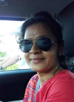 Tharni - escort in Chennai Photo 9 of 9