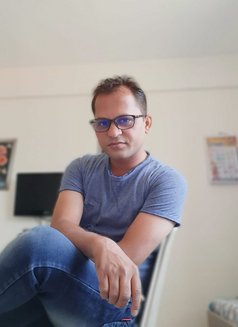 Rocky - Male escort in Pune Photo 1 of 3