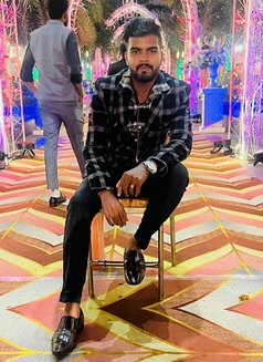 Raghav - Male escort in New Delhi Photo 3 of 3