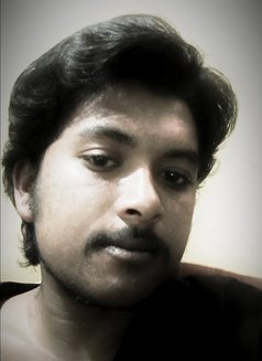 Shusant Gowda - Male escort in Bangalore Photo 4 of 7