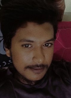 Shusant Gowda - Male escort in Bangalore Photo 6 of 7