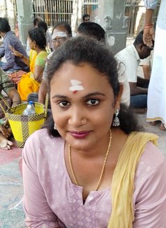 Tranny Madurai Kajal - Transsexual escort in Madurai Photo 3 of 4