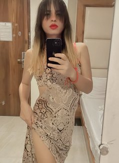 Sasha - Transsexual escort in Mumbai Photo 2 of 4