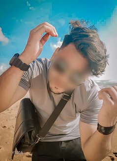 INDIVIDUAL, TRUSTED COMPANION 🤍& MASSUR - Male escort in Bangalore Photo 3 of 4