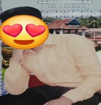 Rahul - Male adult performer in Manali