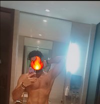Raj - Male एस्कॉर्ट in New Delhi