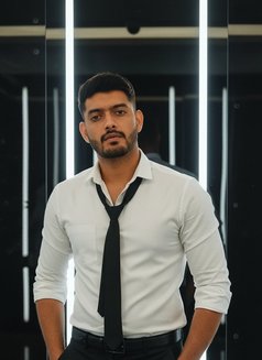 Akash massager - Male escort in Candolim, Goa Photo 3 of 9