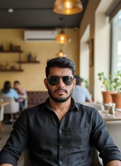 Akash massager - Male escort in Candolim, Goa Photo 6 of 9
