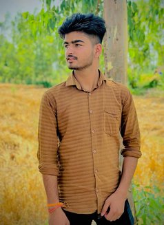Golu - Male escort in Chandigarh Photo 1 of 2