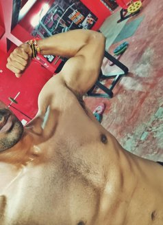 Mickey Singh - Male escort in Raipur Photo 2 of 3