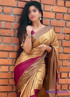 Ruchika - escort in Vijayawada Photo 1 of 4