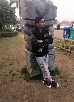 Honey Independent Service - Male escort in New Delhi Photo 1 of 1