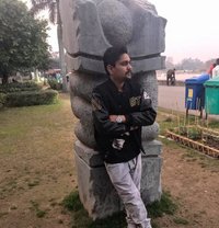 Honey Independent Service - Male एस्कॉर्ट in New Delhi