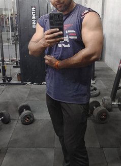 Gaurav for females and couples - Male escort in New Delhi Photo 4 of 4
