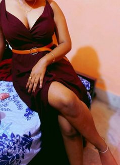 Rozy Sing - escort in Kolkata Photo 1 of 2