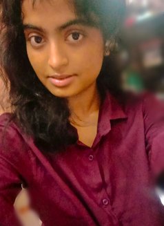Karina Real Escort and Cam Service Sessi - escort in Mumbai Photo 4 of 7