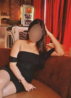 Cam & Meet - escort in Chennai Photo 1 of 1