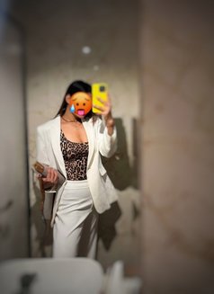 🥀Genuine Connection & Romance🥀 - एस्कॉर्ट in Bangalore Photo 1 of 4