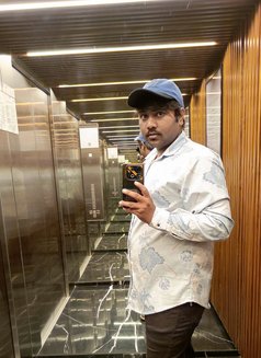 HyPerSoNic - Male escort in Mumbai Photo 1 of 4