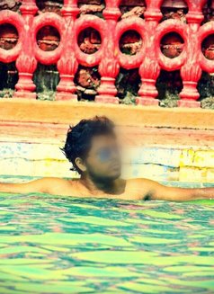 Wanderlustheart - Male escort in Mumbai Photo 3 of 3