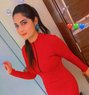 Alyna Independent - एस्कॉर्ट in Mumbai Photo 1 of 2