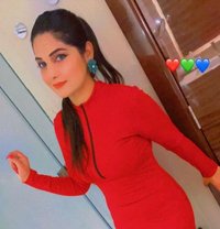 Alyna Independent - एस्कॉर्ट in Mumbai Photo 1 of 2