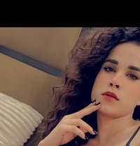 Diksha - Transsexual escort in New Delhi