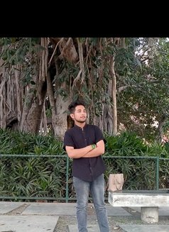 Rohan - Male escort in Gurgaon Photo 2 of 4