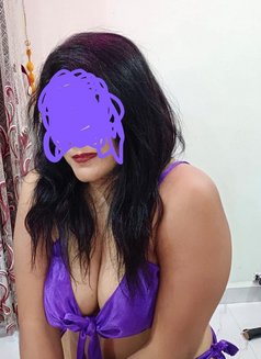 Himani Thackeray - escort in Pune Photo 1 of 6