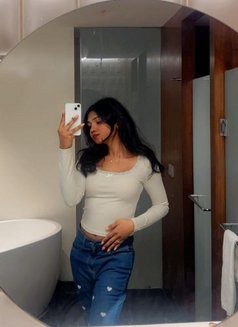 Telugu Girl Vip Service cam and realmeet - एस्कॉर्ट in Hyderabad Photo 5 of 5