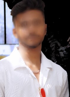 Young and Fresh Straight to You - Male साथी in Bangalore Photo 2 of 3
