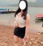 SOFIYA KHAN - యాక్టర్ in Noida Photo 1 of 6