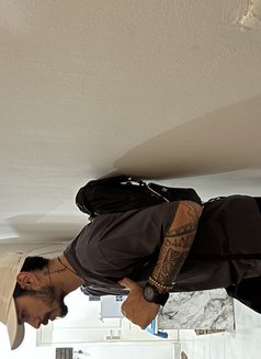 Gabreal - Male adult performer in Noida Photo 1 of 4