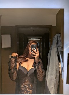 Tempting Kavya - escort in New Delhi Photo 1 of 4