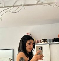 Elena - escort in New Delhi Photo 1 of 4