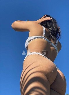 NIKKI Escort Service All Delhi Aerocity - எஸ்கார்ட் in New Delhi Photo 1 of 1