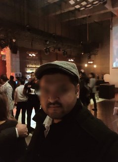 Domebull - Male escort in Mumbai Photo 2 of 3
